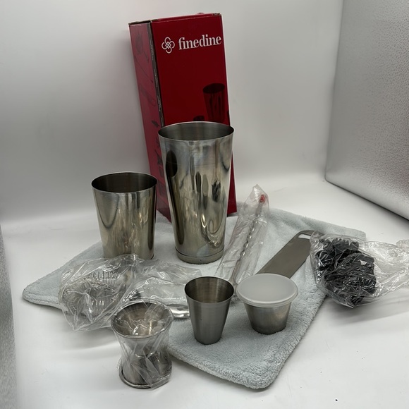 Finedine 14 piece Stainless Steel Bar Set—New - Picture 6 of 14